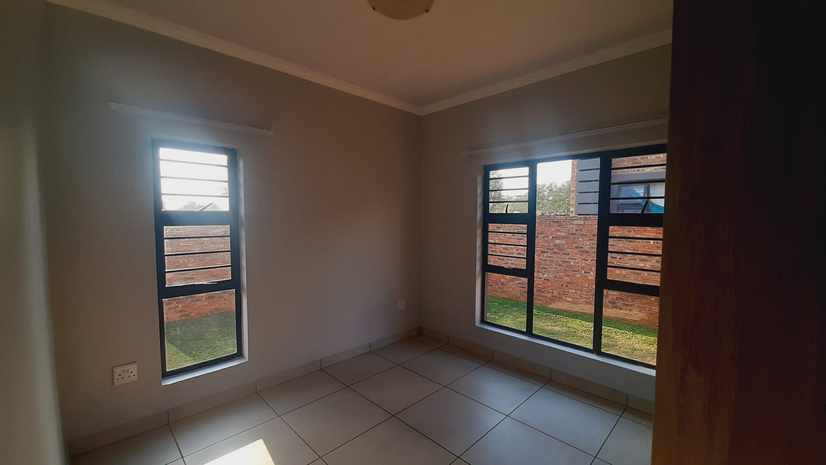 To Let 3 Bedroom Property for Rent in Van Der Hoff Park North West